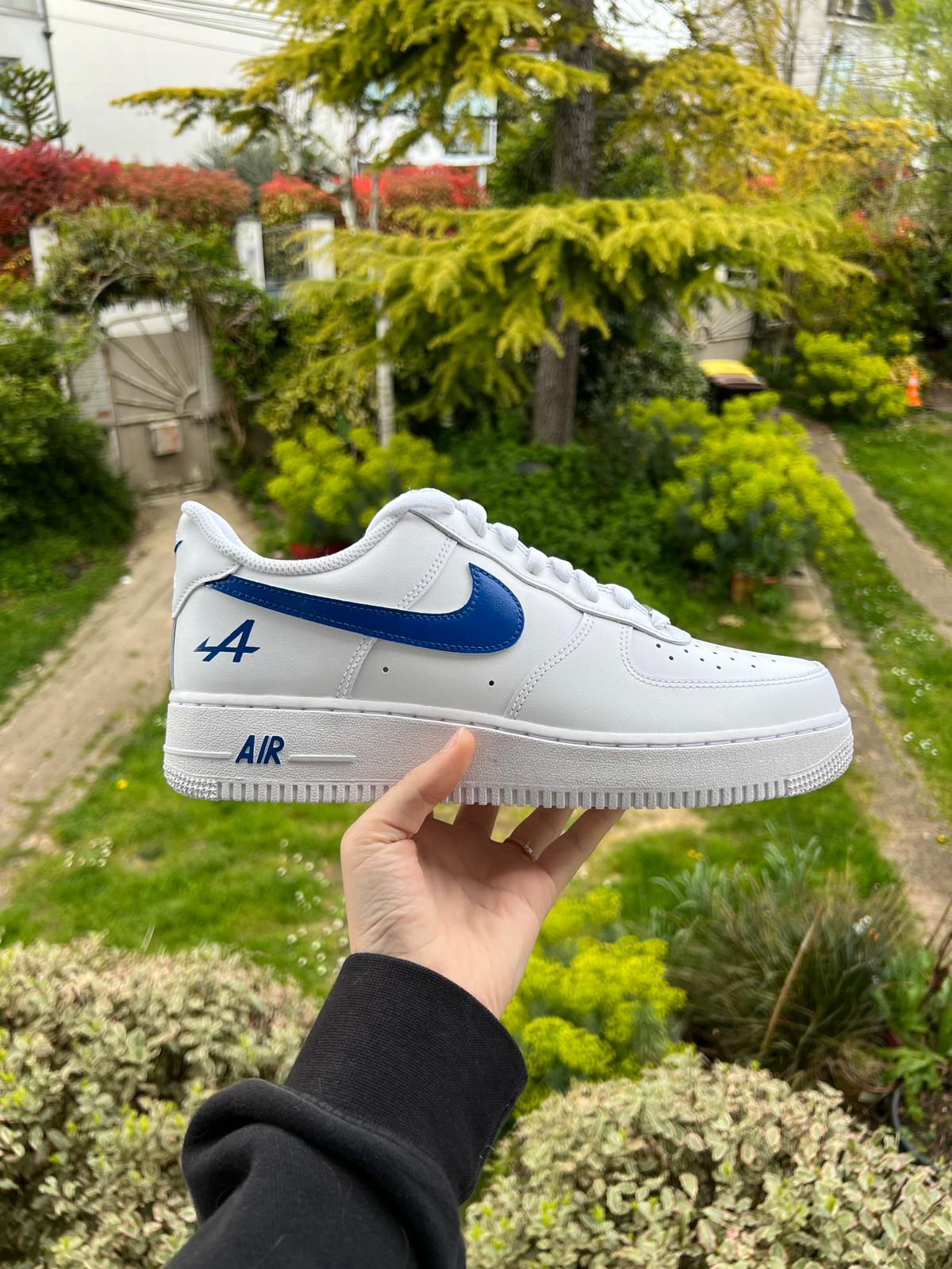 Nike Air Force 1 customisée Alpine F1 peinte à la main ONE CUSTOM